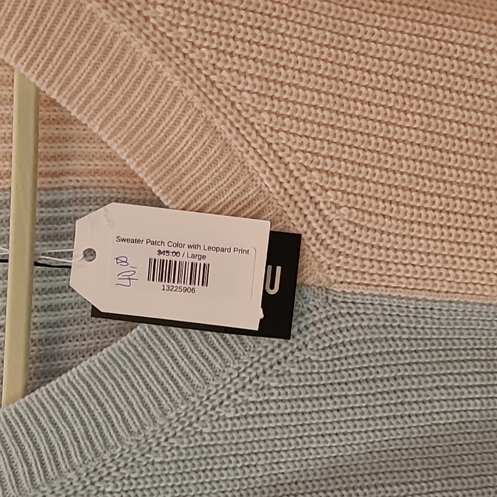 Sweater Patch Color With Leopard Print - Picture 6 of 7